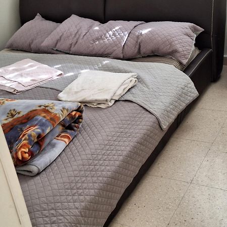 2 Bedroom Apartment In Makenzi Larnaca Bagian luar foto