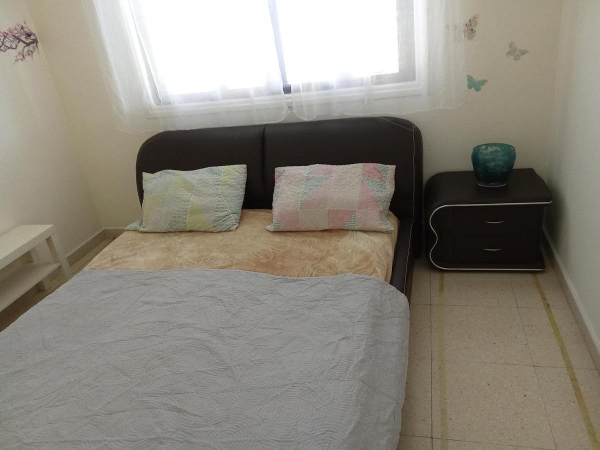 2 Bedroom Apartment In Makenzi Larnaca Bagian luar foto