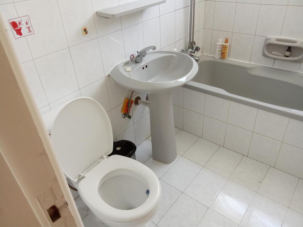 2 Bedroom Apartment In Makenzi Larnaca Bagian luar foto