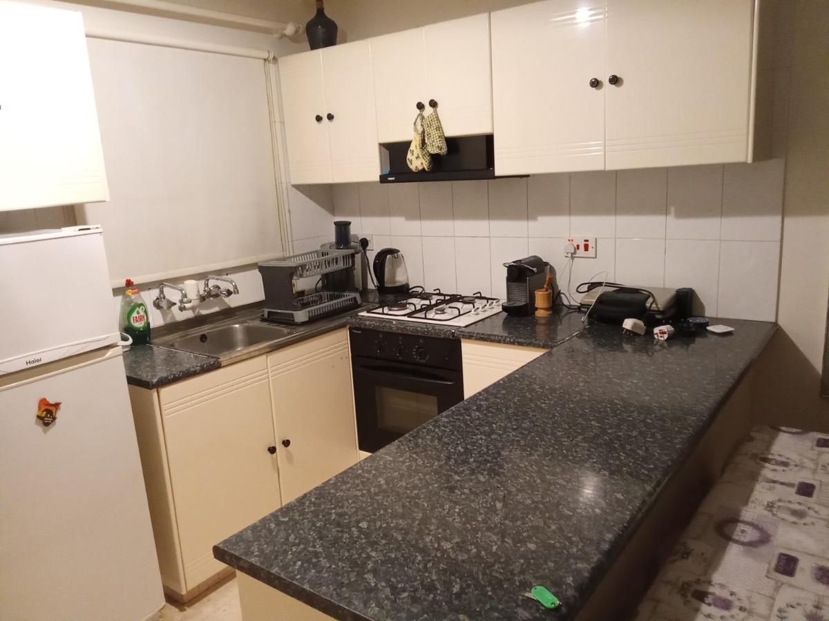 2 Bedroom Apartment In Makenzi Larnaca Bagian luar foto