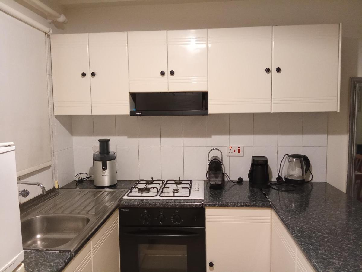 2 Bedroom Apartment In Makenzi Larnaca Bagian luar foto